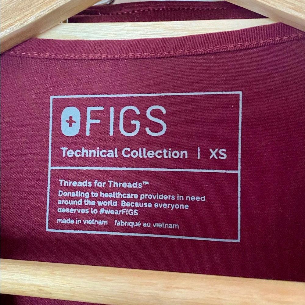 Figs Women's Maroon/Burgundy Scrub SET | XS/ST - Picture 7 of 10